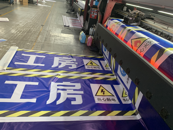 喷绘画面最长可以做多长