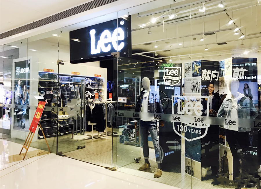 牛仔系品牌（LEE）服装店装修广告产品使用攻略