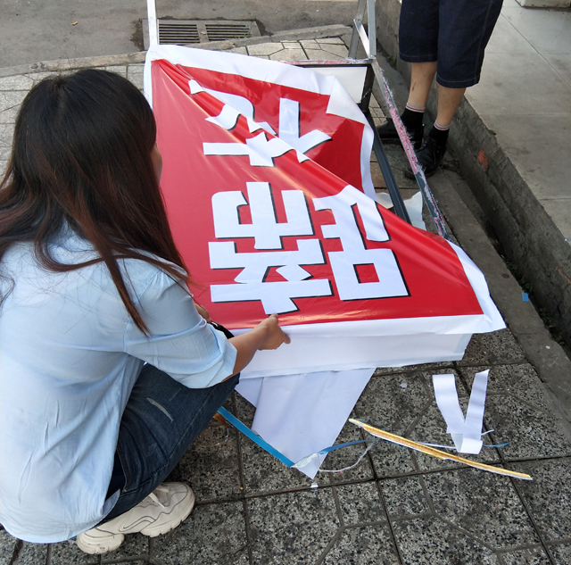 喷绘布灯箱制作